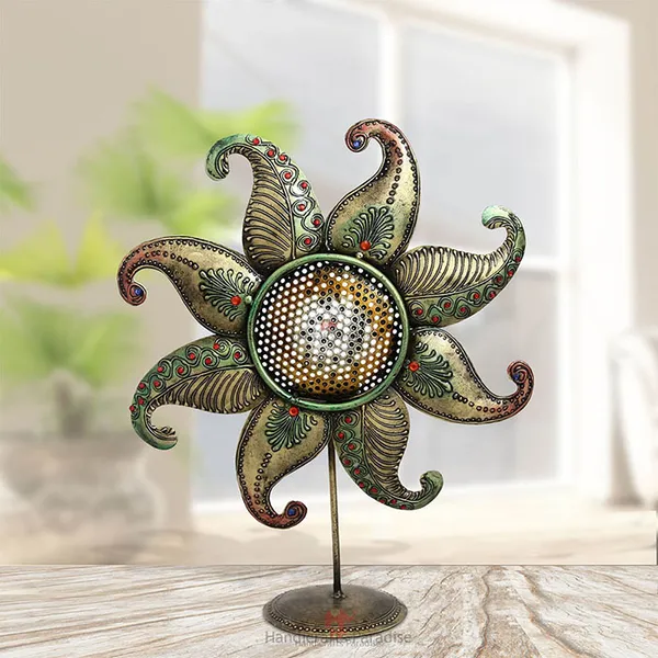 Rusty_Golden_Decorative_Sunflower_Tea_Light_Holder_,_13.5_Inches