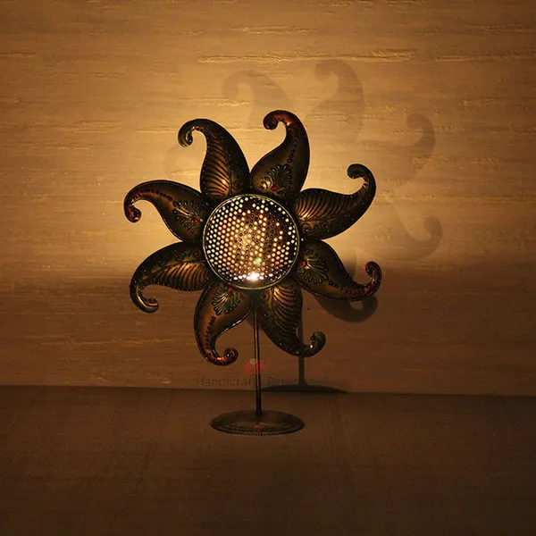 Rusty_Golden_Decorative_Sunflower_Tea_Light_Holder_,_13.5_Inches