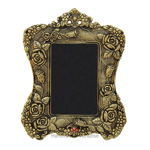 Golden_Antique_Victorian_Style_Aluminium_Photo_Frame_With_Floral_Motif