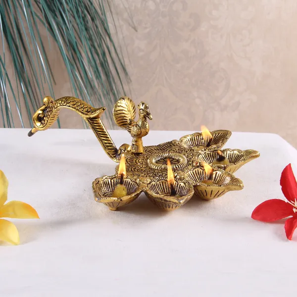 Golden_Diya_With_Peacock_Handle_Antique