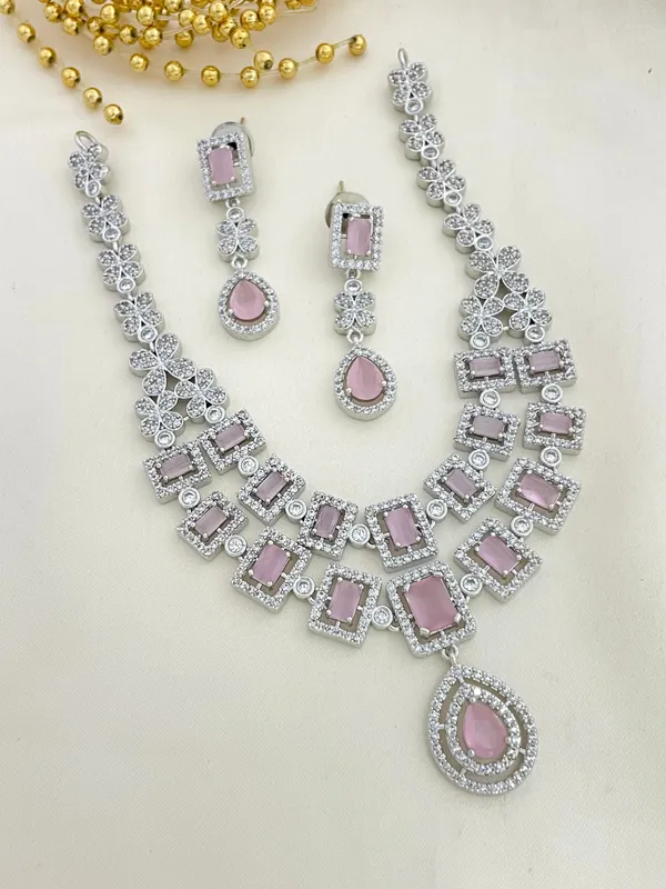 Pink_Classic_Ad_Stone_Necklace_Set_For_Women