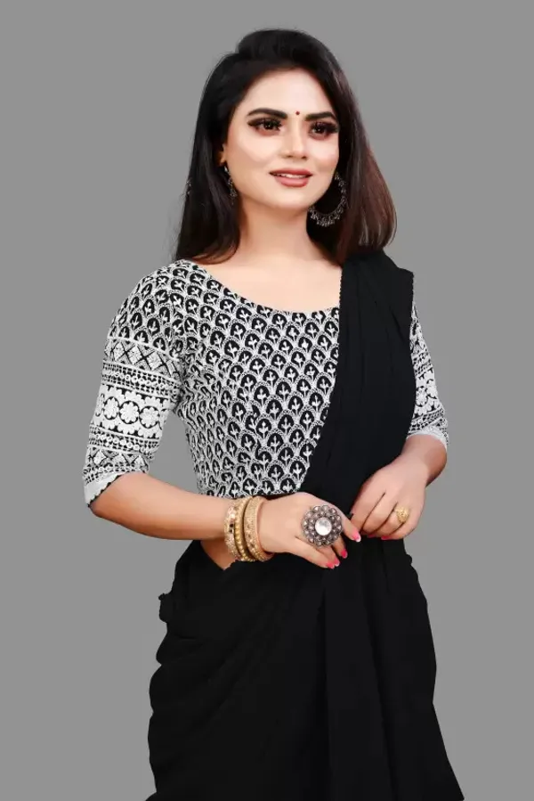Black_Georgette_Solid/Plain_Party_And_Festive_Bollywood_Pure_Saree_With_unstitched_Blouse