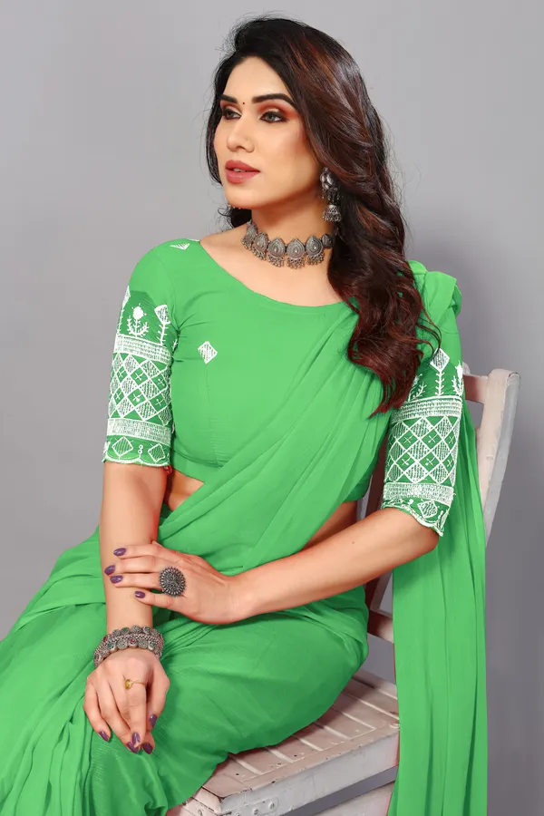 Light_Green_Georgette_Solid/Plain_Party_And_Festive_Bollywood_Blend_Saree_With_unstitched_Blouse