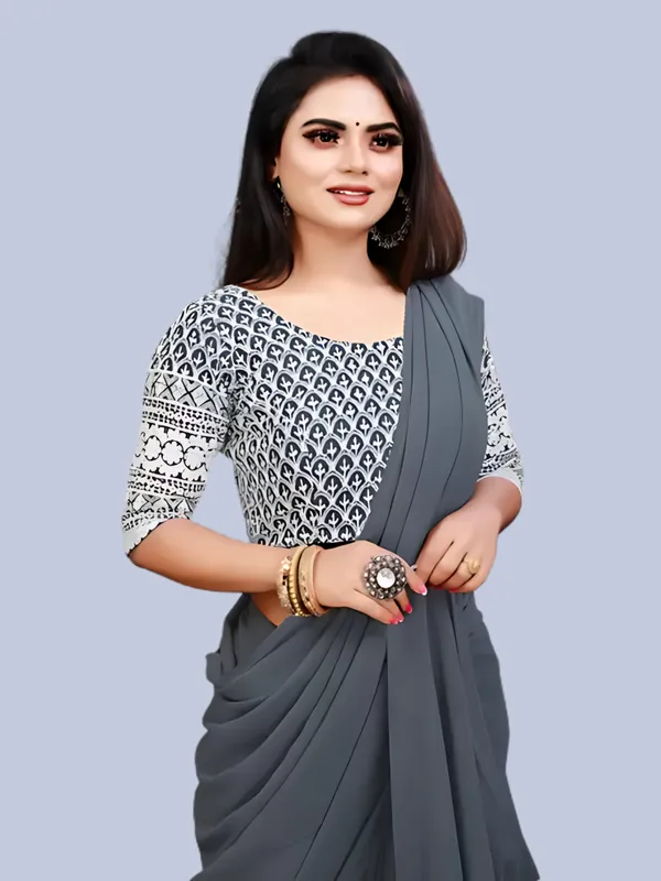 Grey_Georgette_Solid/Plain_Party_And_Festive_Bollywood_Pure_Saree_With_unstitched_Blouse