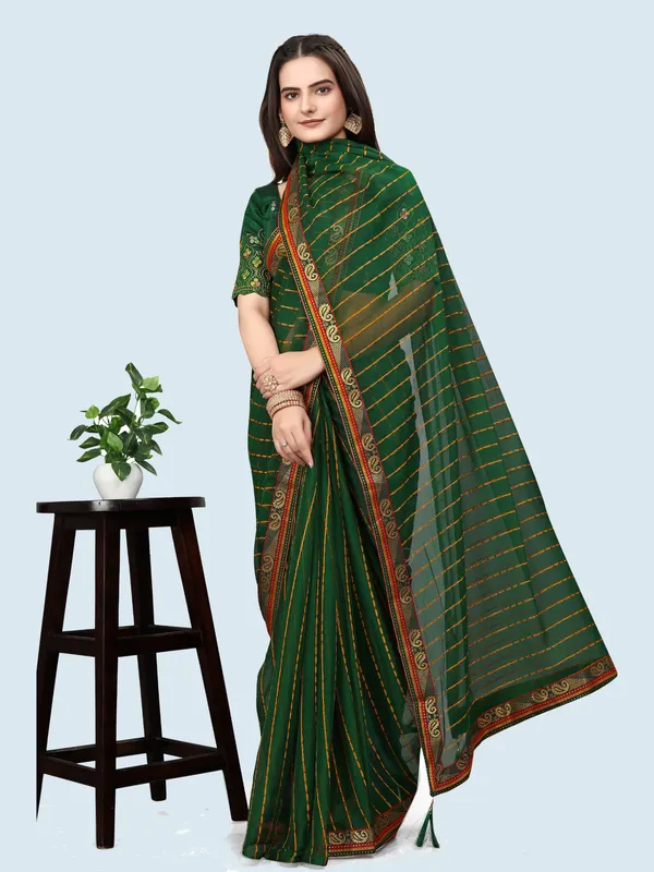 Green_Jacquard_Printed_Casual_Banarasi_Synthetic_Saree_With_unstitched_Blouse
