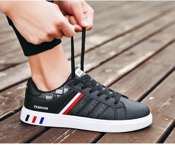 Black_Canvas_Sneakers_For_Men