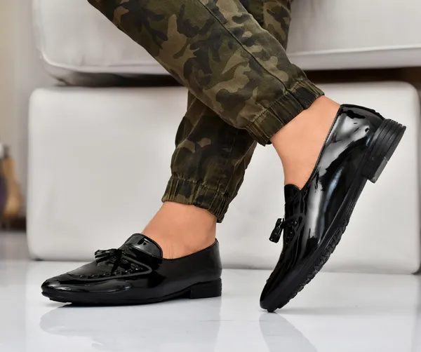 Black_Synthetic_Loafers_For_Men