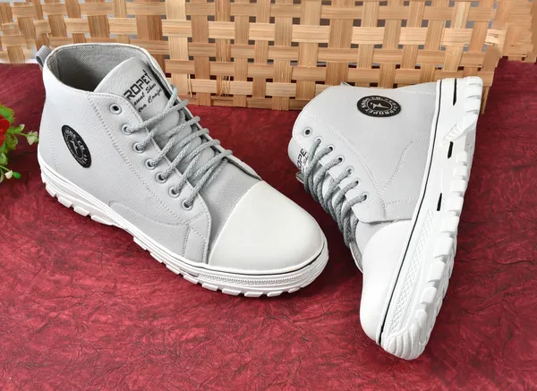 Grey_Fabric_Sneakers_For_Men
