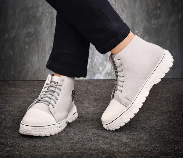Grey_Fabric_Sneakers_For_Men