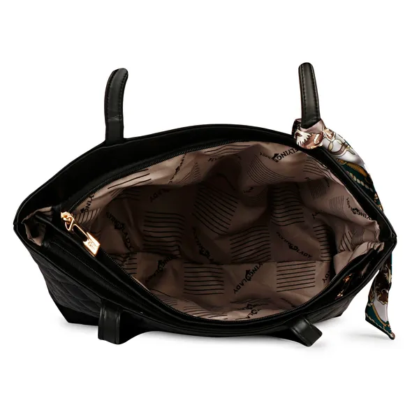 Black_Quilted_Fancy_Tote_Bag_With_Trendy_Ribbon