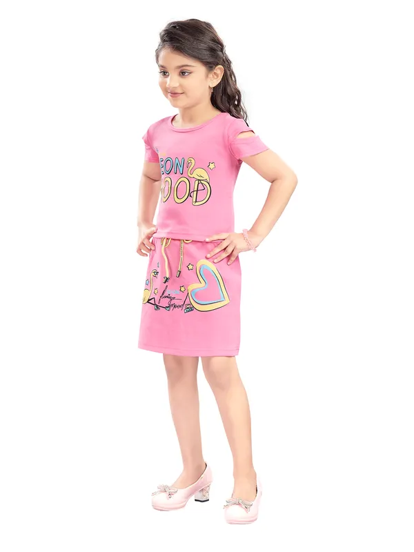 Pink_Hosiery_Text_Print_Top_&_Skirt_For_Girls