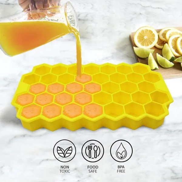 Honeycomb_Ice_Cube_Tray_Set_-_Pack_of_2
