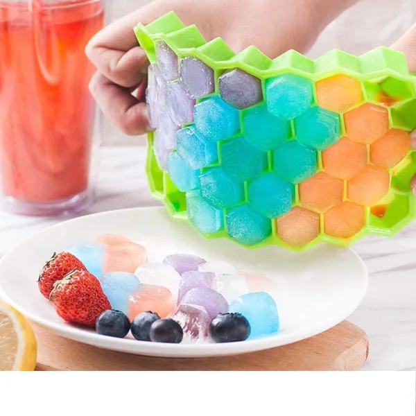 Honeycomb_Ice_Cube_Tray_Set_-_Pack_of_2