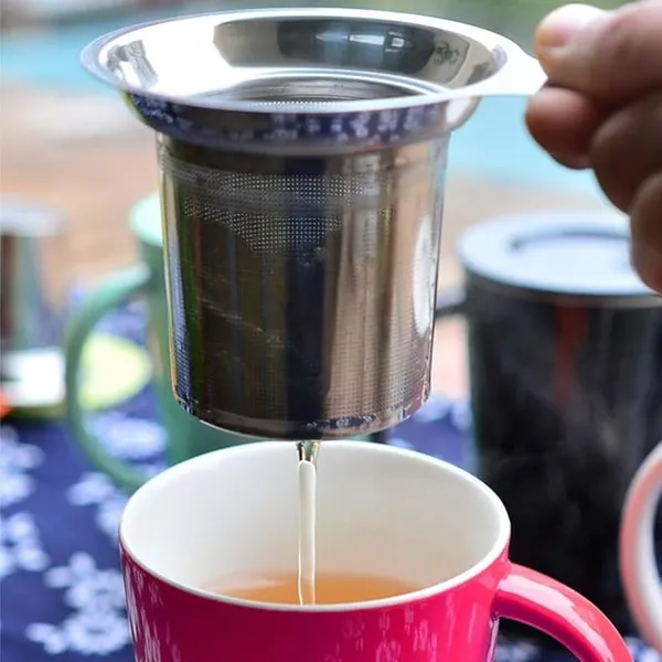 Cup_Tea_infuser_with_fine_holes,_Food_Grade_material_(_Design_may_slightly__vary_)