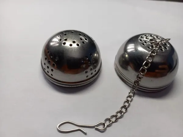 Set_of_2_Tea_Infuser_Ball_Shape_with_Chain_-_Oval_Shape_,_Food_Grade_SS_material,_4.5cm