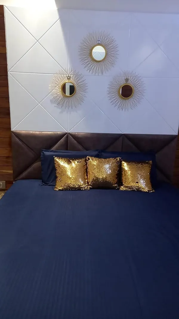 Pack_of_3_Gold_Sun_Rising_Design_Round_Wall_Mirrors_–_Alloy & Steel Frame