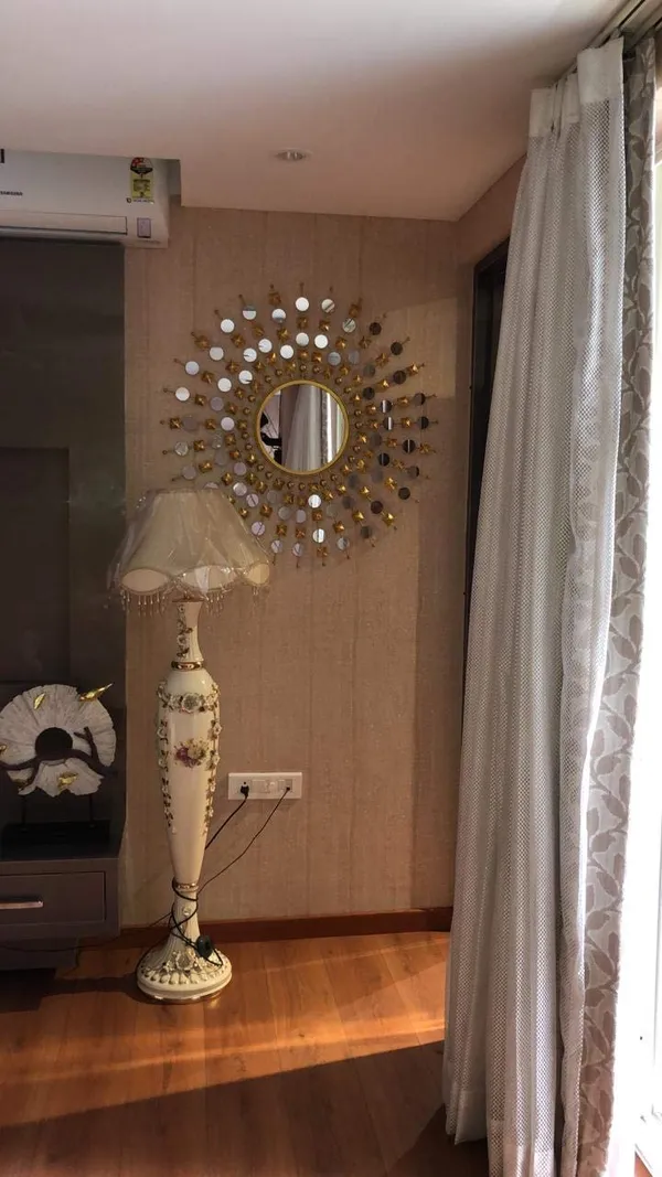 Gold_Glass_Round_Framed_Wall_Mirror