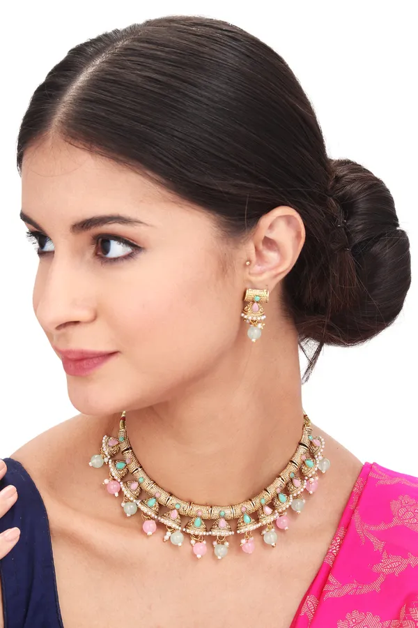 Royal_Quartz_Pendant_Necklace_With_Earrings_For_Women_|_Golden