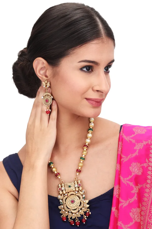 Antique_Pendant_Necklace_With_Earrings_For_Women_|_Golden