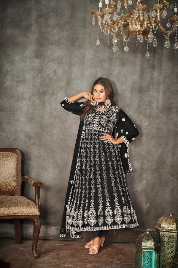 Black_Santoon_Anarkali_Suit_For_Women