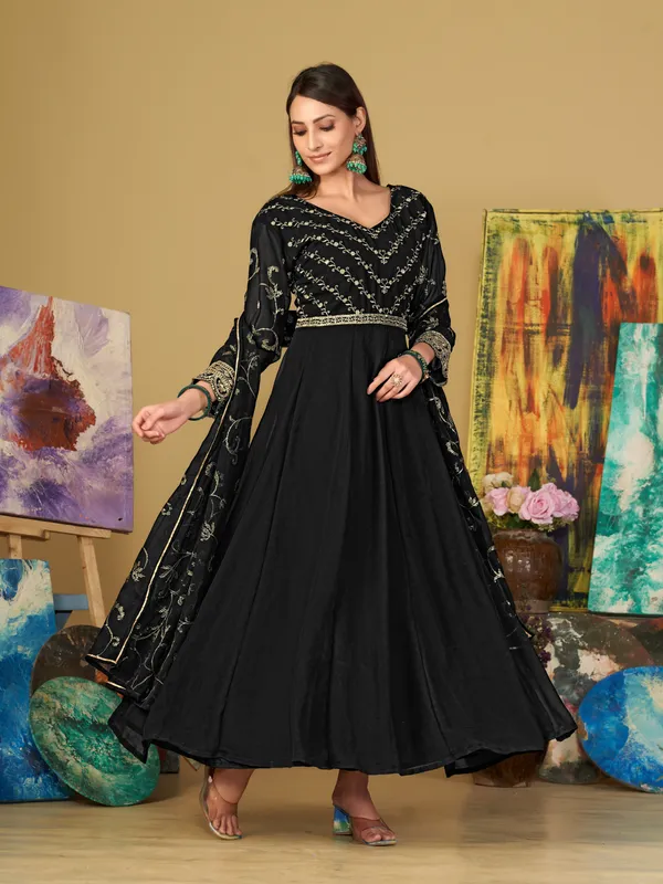 Black_Crepe_Anarkali_Suit_For_Women