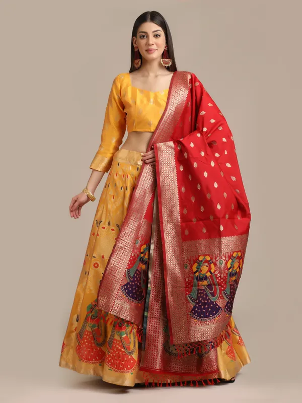 Yellow_Zari_Lehenga_Choli_With_Dupatta_For_Women