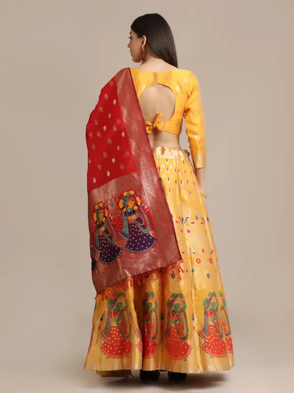 Yellow_Zari_Lehenga_Choli_With_Dupatta_For_Women