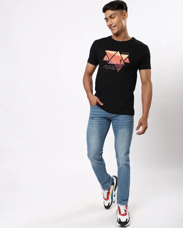 Black_Premium_Classic_T-Shirt_For_Men
