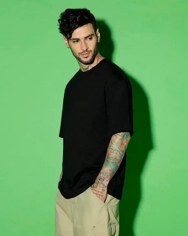 Black_Solid_Oversized_T-Shirt_For_Men_-_Pure_Cotton_Fabric