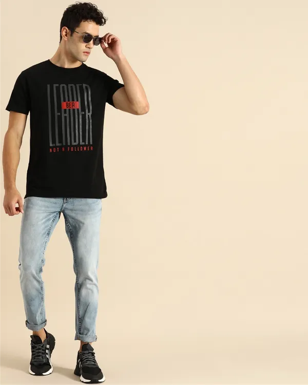 Black_Stylish_Classic_T-Shirt_For_Men