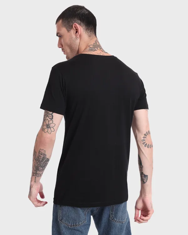 Black_Premium_Classic_Solids_T-Shirt_For_Men