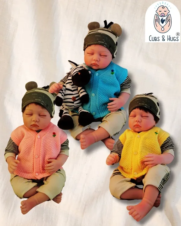 Multicolour_Woolen_New_Born_Baby_Vest_(Pack_Of_3)