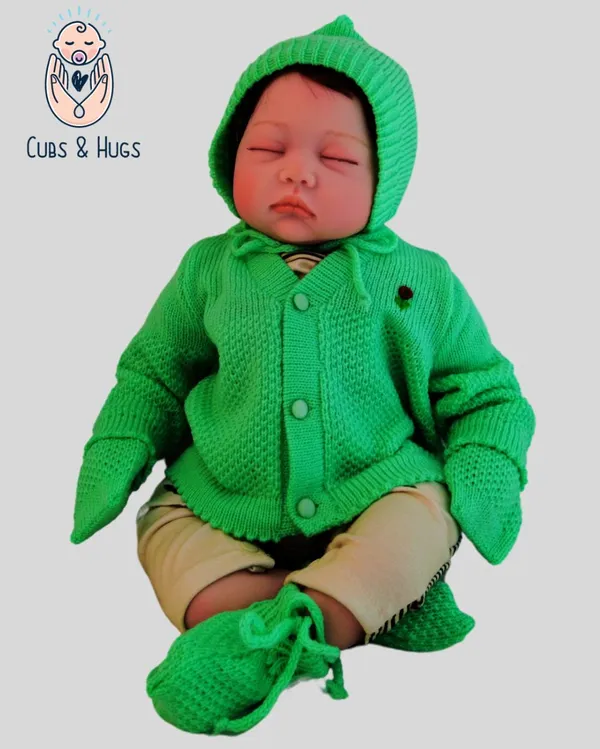Green_Sweater_Set_With_Cap_Booties_Mittens_For_New_Born_Baby