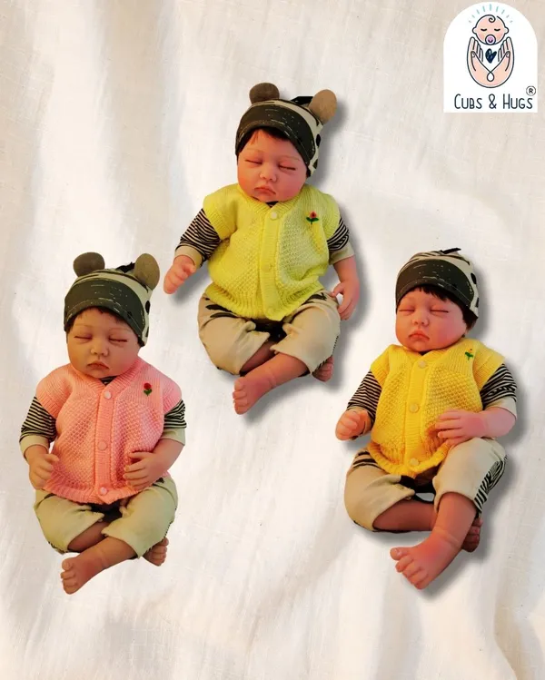 Multicolour_Woolen_New_Born_Baby_Vest_(Pack_Of_3)