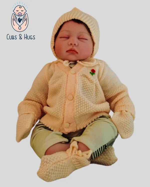 Beige_Sweater_Set_With_Cap_Booties_Mittens_For_New_Born_Baby