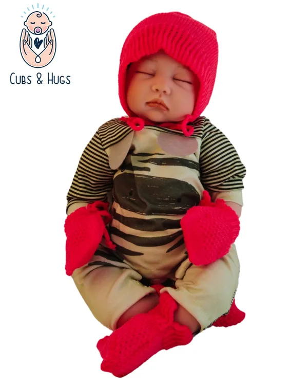 Pink_Knitted_Woollen_Mittens,_Booties_&_Cap_Set_For_New_Born_Baby