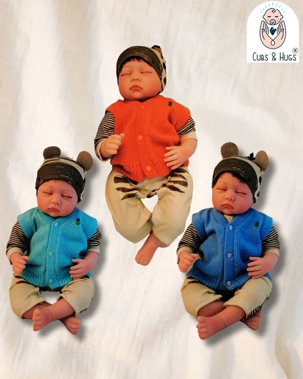 Multicolour_Woollen_New_Born_Baby_Vest_(Pack_Of_3)