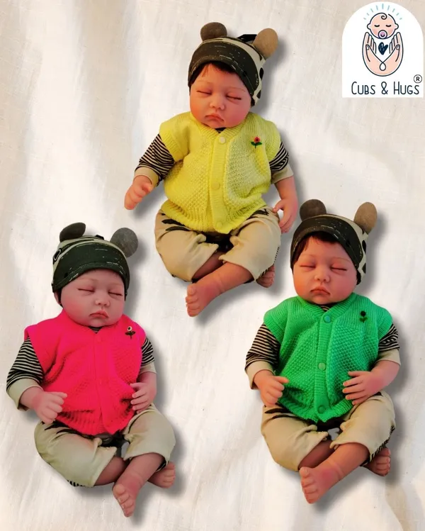 Multicolour_Woollen_New_Born_Baby_Vest_(Pack_Of_3)