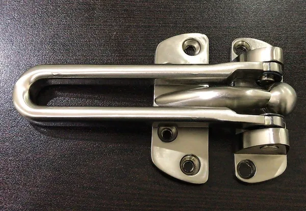 Steel__Adjustable_Latch_for_Home_,_Kitchen_&_Bathroom