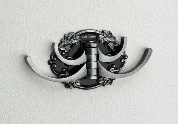 Multicolor_Brass_Antique_Movable_Belt,_Cloth,_Purse,_Robe,_Coat_Or_Hanger_Swivel_Hook_4