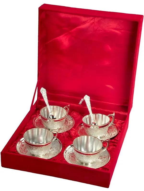 Pack_of_4_Silver_Plated_Cup_Plate_Tea_Set_With_Spoon_|_Cup_And_Saucer_Set