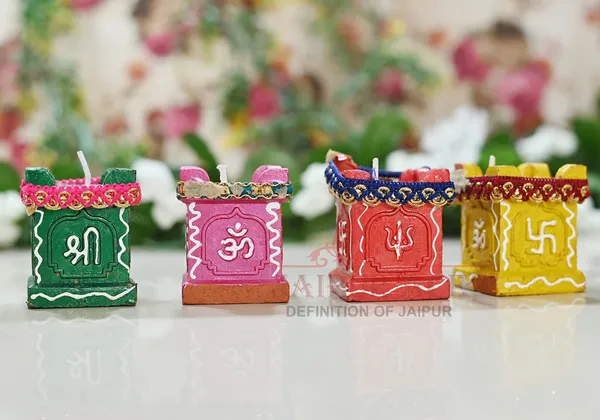 Pack_of_4_Handmade_Earthen_Clay_Terracotta_Decorative_Diya
