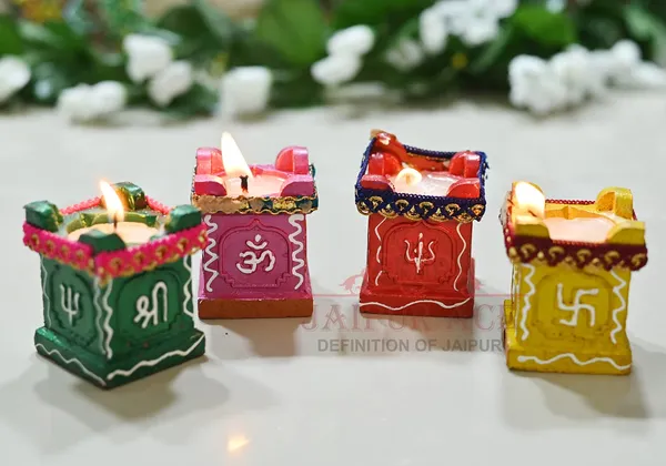 Pack_of_4_Handmade_Earthen_Clay_Terracotta_Decorative_Diya