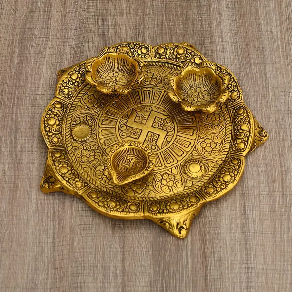 Gold_Plated_Pooja_Thali_With_Diya_For_Home_Temple