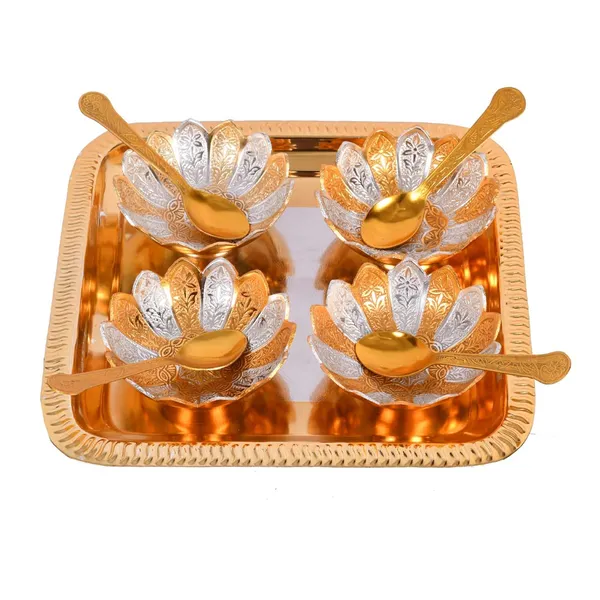 Silver_Plated_Metal_Bowl_Set_With_Red_Velvet_Box_|_4_Bowl_with_4_Spoon_&_1_Tray
