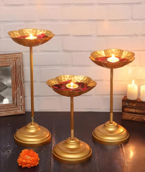 Set_Of_3_Gold_Decorative_Urli_Bowl_Tealight_Holder_Stand_Urli_Stand_For_Decoration_Floating_Diya_Stand_Home_Decor_Decorative_Showpiece_Urli_Bowl_For_Diwali_And_Pooja