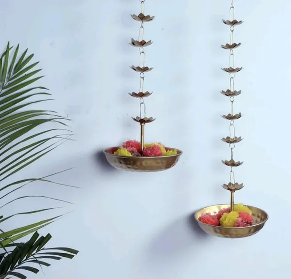 Pack_Of_2_Gold_Flower_Hanging_Urli_Bowl