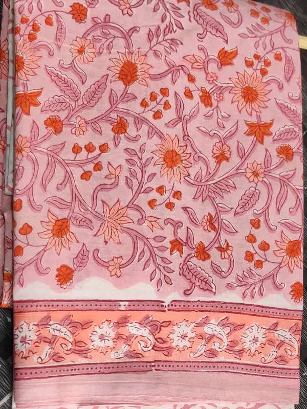 Hand_Printed_Peach_Colour_Cotton_Suit_Set_With_Mulmul_Duptta