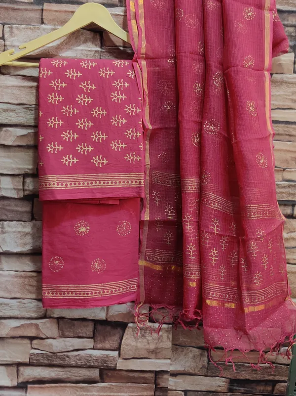 Hand_Printed_Maroon_Taditional_Elegant_Cotton_Suit_With_Kota_Dupatta_For_Women
