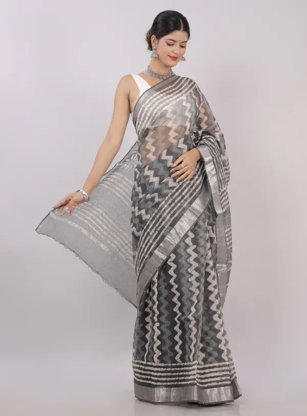 Hand_Printed_Grey_Taditional_Vibrant_Print_Kota_Doria_Saree_For_Women